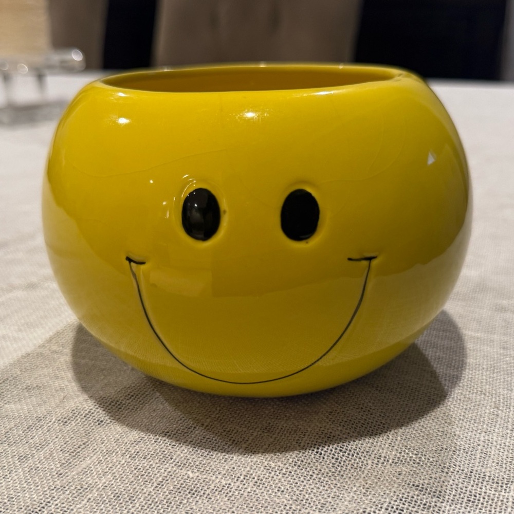 Yellow Smiley Face Vase/Bowl